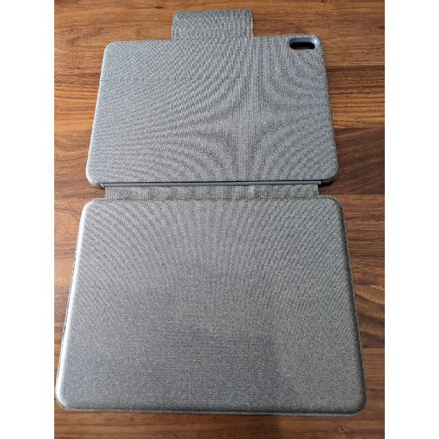 iPadケースLogicool Folio Touch Keyboard YU0043