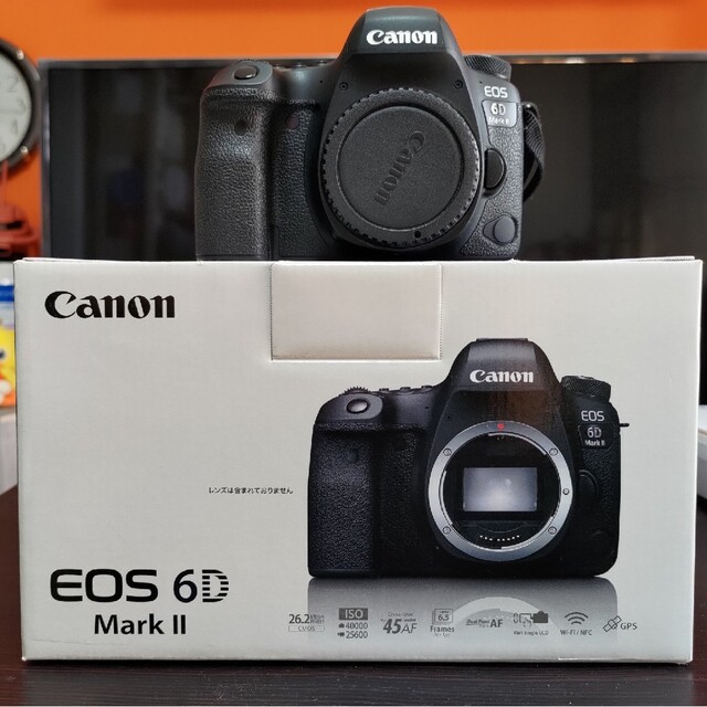 Canon EOS 6D Mark II ボディ  ※おまけバッテリー２個付き