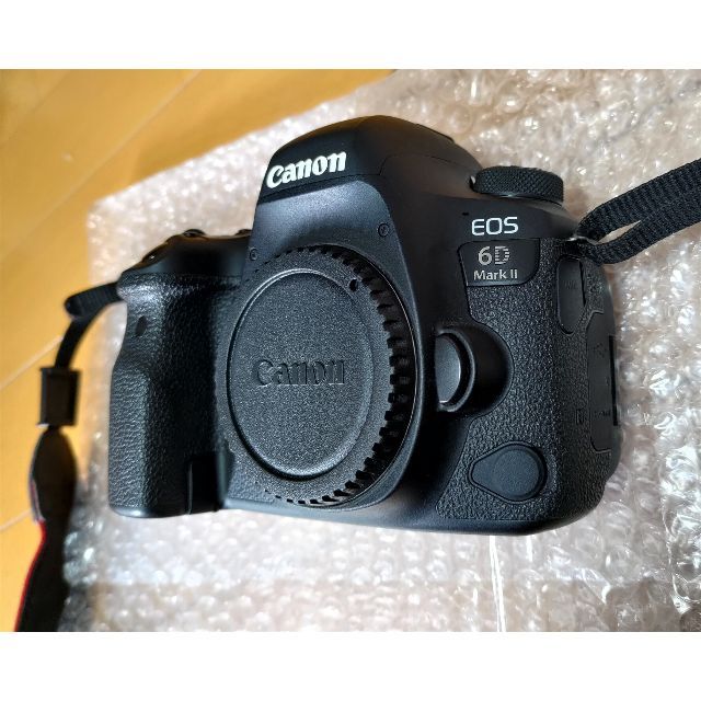 Canon EOS 6D Mark II ボディ  ※おまけバッテリー２個付き