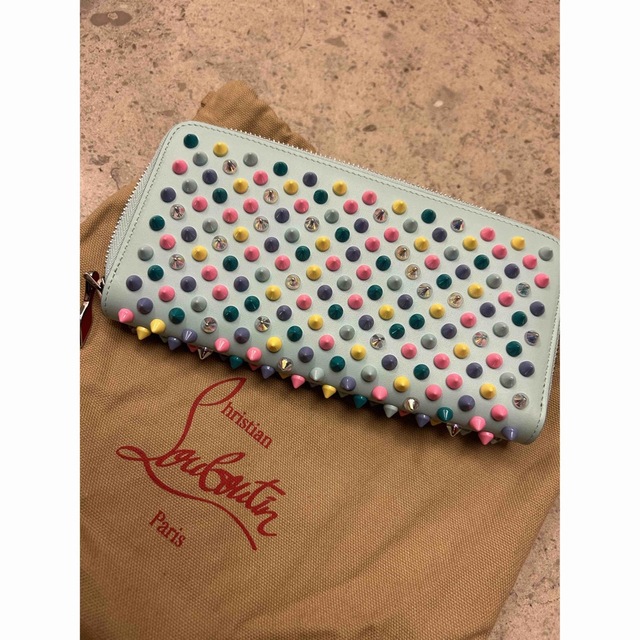 新品未使用　Louboutin 長財布　ルブタン