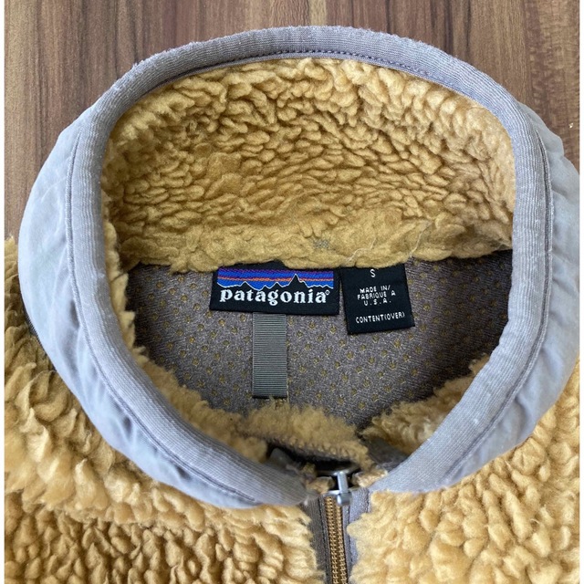 patagonia(パタゴニア)のクラシックレトロカーディガン　テキーラゴールド　レトロX メンズのジャケット/アウター(ブルゾン)の商品写真