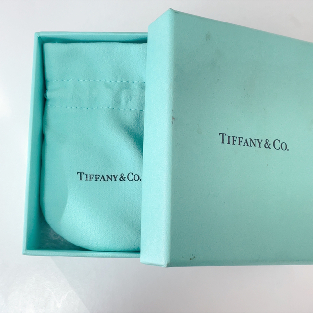 Tiffany & Co. - 美品TIFFANY&Co. ティファニーTスマイルピアスK18 