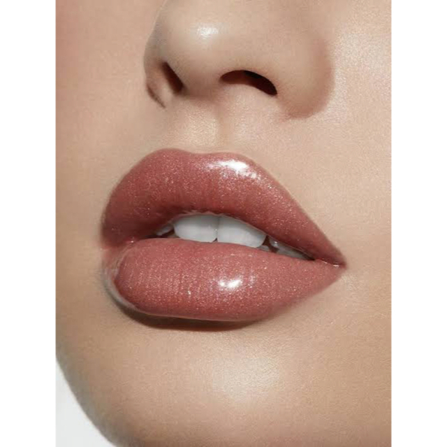 Kylie Cosmetics(カイリーコスメティックス)のKylie Cosmetics ハイグロス high gloss コスメ/美容のベースメイク/化粧品(リップグロス)の商品写真