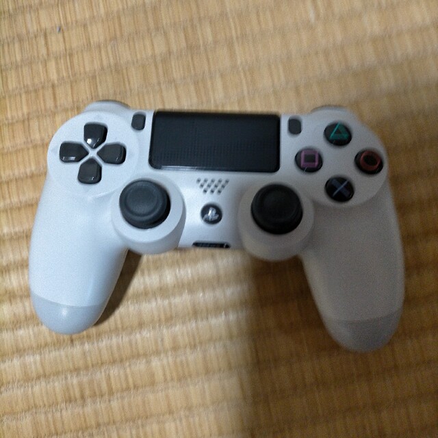 PlayStation4 本体 CUH-2100AB02コントローラと充電器つき