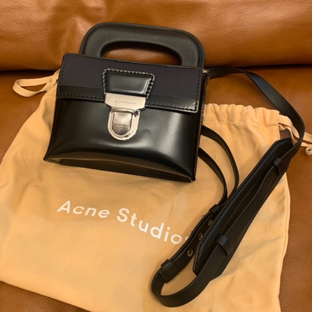 見事な創造力 Acne Studios - Acne Studios ショルダーバッグ