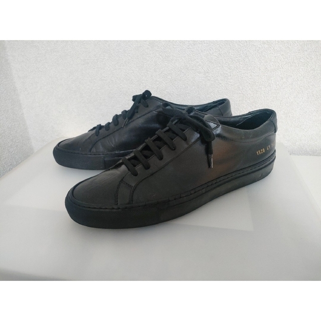 COMMON PROJECTS(コモンプロジェクト)のコモンプロジェクㇳ 41レザーシューズ×ユナイテッドトウキョウ レザーバッグ メンズの靴/シューズ(スニーカー)の商品写真