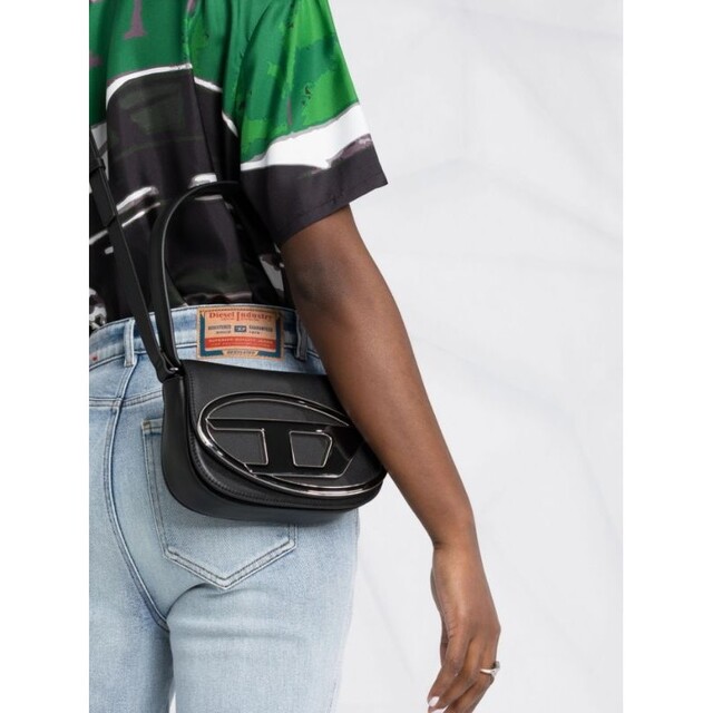 DIESEL(ディーゼル)のDIESEL ディーゼル 1DR ハンドバッグ ショルダーバッグ ブラック レディースのバッグ(ハンドバッグ)の商品写真