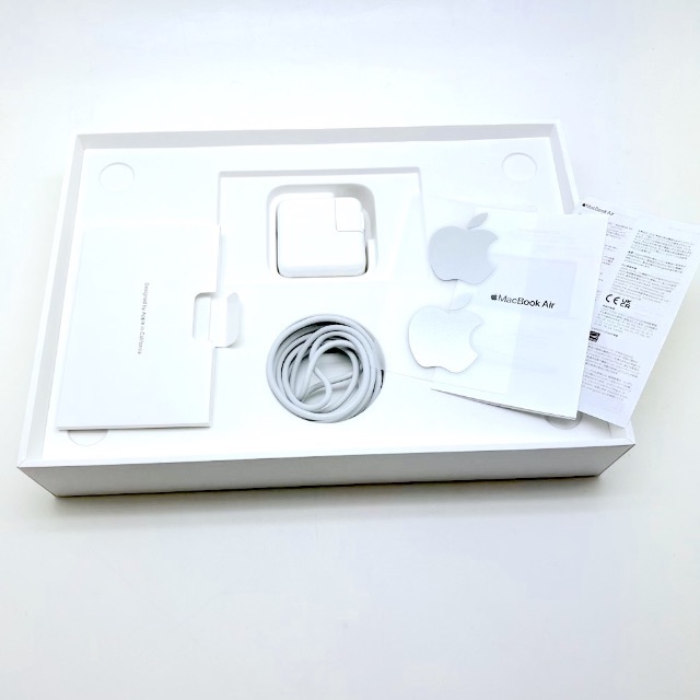 Apple - ほぼ未使用 Macbook Air M1 シルバー Apple Care保証付 の通販