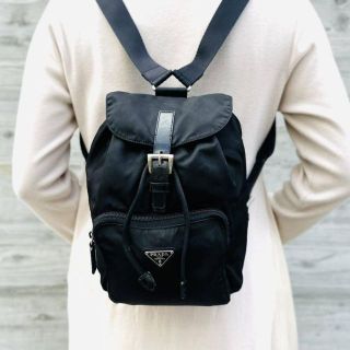 PRADA - 【美品】プラダ ミニリュック ナイロン 三角プレート 巾着