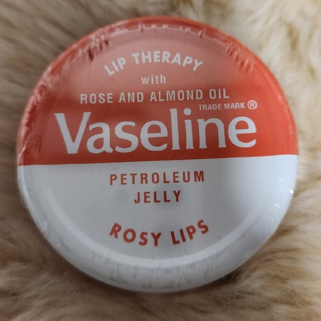 Vaseline(ヴァセリン)の【専用】ヴァセリン　リップ　ロージーリップス　20g コスメ/美容のスキンケア/基礎化粧品(リップケア/リップクリーム)の商品写真