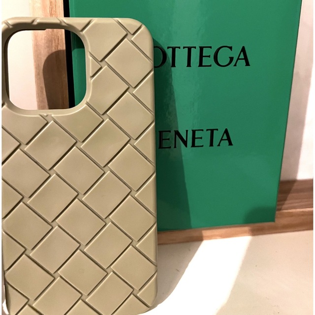 Bottega Veneta(ボッテガヴェネタ)のボッテガ/BOTTEGA iPhone13pro ケース スマホ/家電/カメラのスマホアクセサリー(iPhoneケース)の商品写真