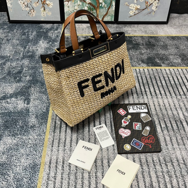 FENDI ショルダーバック