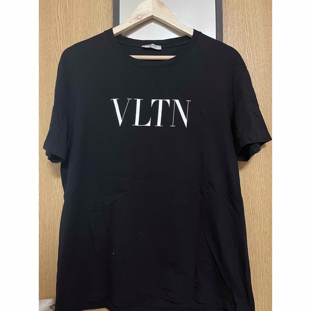 VALENTINO(ヴァレンティノ)のVALENTINO ヴァレンティノ　ロゴ　tシャツ　L ブラック メンズのトップス(Tシャツ/カットソー(半袖/袖なし))の商品写真