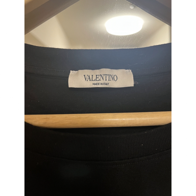 VALENTINO(ヴァレンティノ)のVALENTINO ヴァレンティノ　ロゴ　tシャツ　L ブラック メンズのトップス(Tシャツ/カットソー(半袖/袖なし))の商品写真