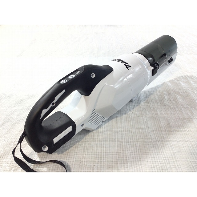 ☆未使用品☆makita マキタ 18V充電式クリーナー CL286FDRFW 白色 バッテリー(18V 3.0Ah) 充電器 サイクロン一体式  コードレス 66843 優先配送