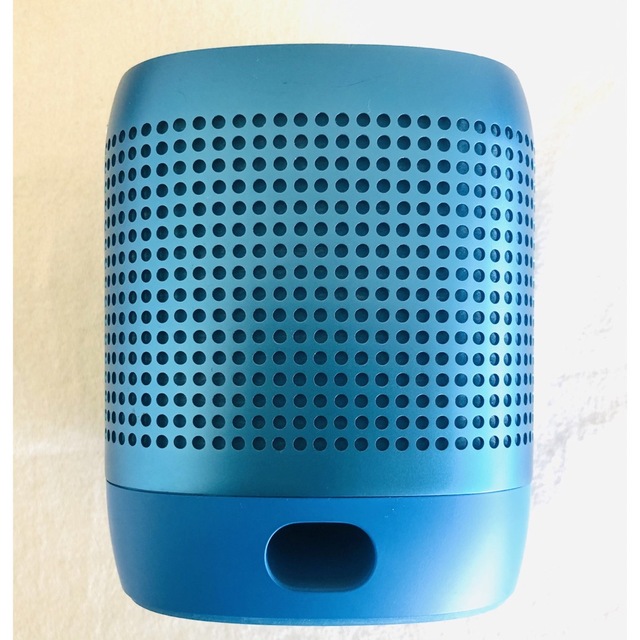 ノキア Bluetooth 360サラウンドスピーカー 充電式バッテリー内蔵 スマホ/家電/カメラのオーディオ機器(スピーカー)の商品写真