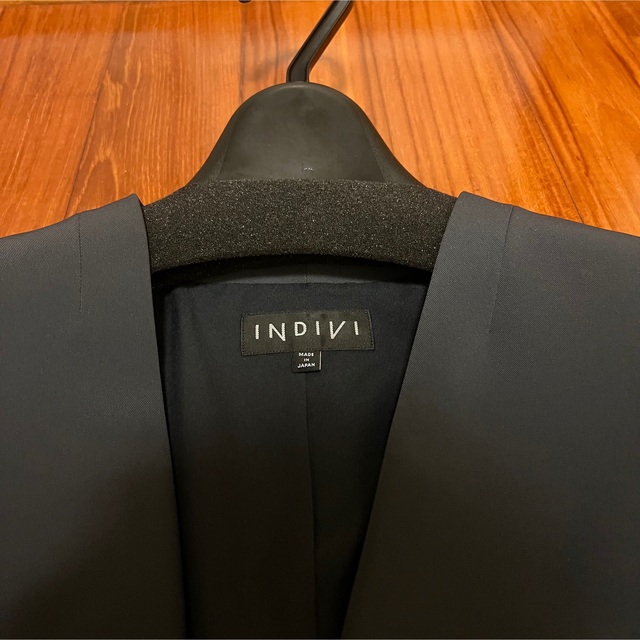 INDIVI(インディヴィ)の新品未使用 indivi インディヴィ ストレッチノーカラージャケット レディースのジャケット/アウター(ノーカラージャケット)の商品写真