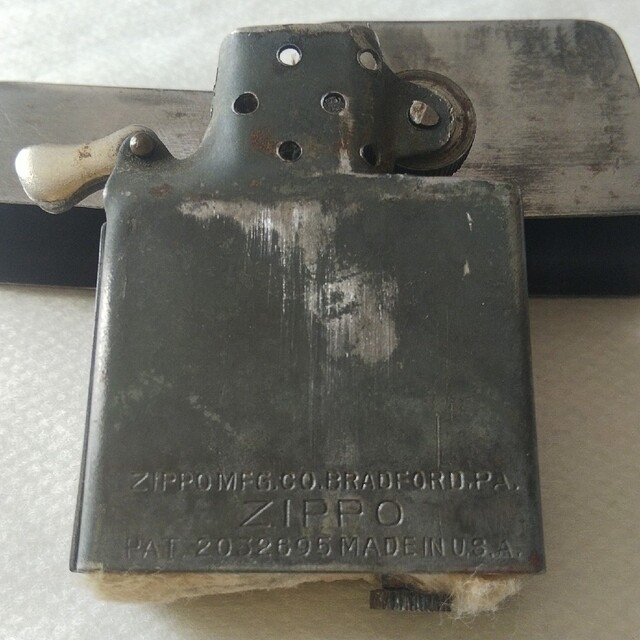 メンズZippo 1942年製4バレル ブラック クラックル