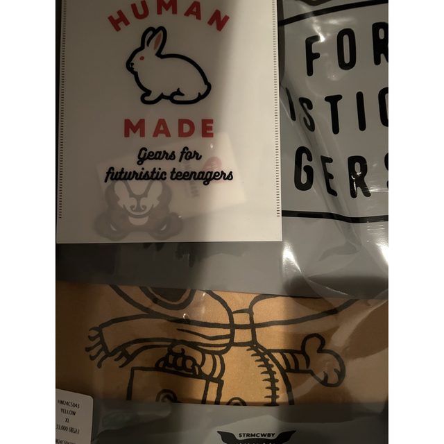 HUMAN MADE(ヒューマンメイド)のHUMAN MADE PEANUTS SWEATSHIRT イエロー XL メンズのトップス(スウェット)の商品写真