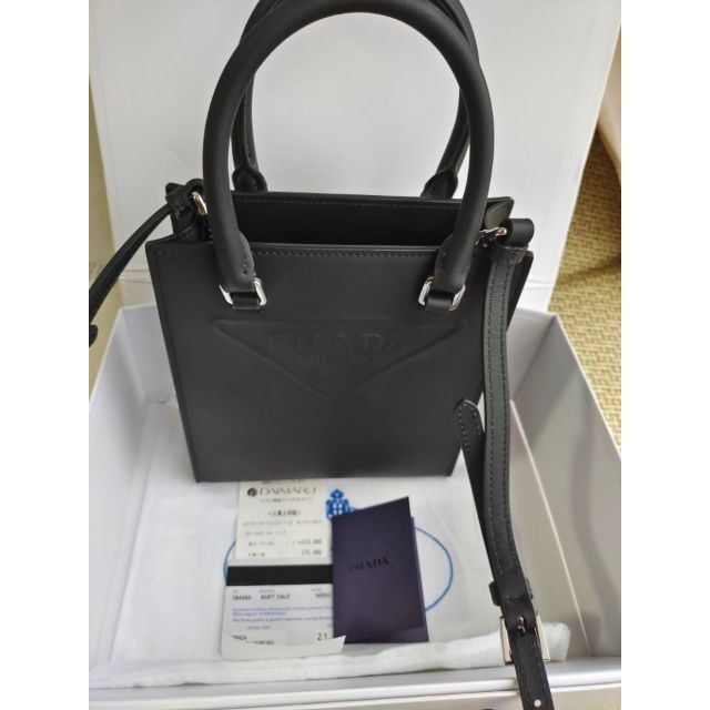 良質 PRADA - 新品未使用 PRADA プラダ レザーハンドバッグ ショルダー
