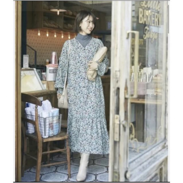NEXT WEEKEND(ネクストウィークエンド)の新品　ご近所ドレス　Lサイズ レディースのワンピース(ロングワンピース/マキシワンピース)の商品写真