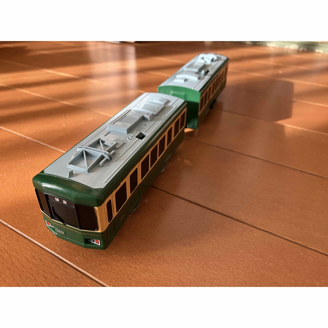 Takara Tomy(タカラトミー)のトミカ　プラレール　２台セット　新幹線　在来線 キッズ/ベビー/マタニティのおもちゃ(電車のおもちゃ/車)の商品写真