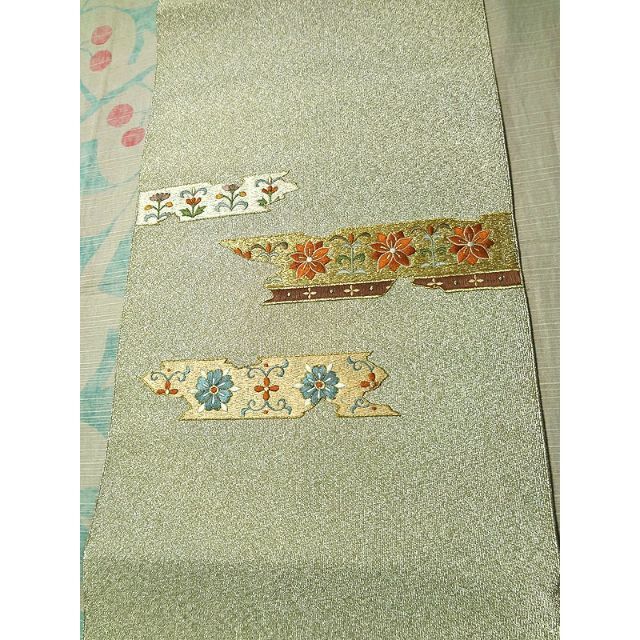 銀糸織りに金糸と花の刺繍　名古屋帯 レディースの水着/浴衣(帯)の商品写真