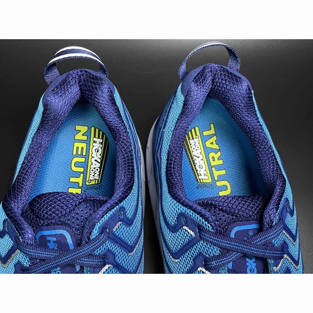 HOKA ONE ONE(ホカオネオネ)の【極美品】ホカオネオネ CLIFTON 4 超軽量 厚底 メンズの靴/シューズ(スニーカー)の商品写真