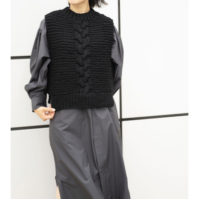 HTKE新品★ケーブルニットCABLE-KNIT CROPPED VEST