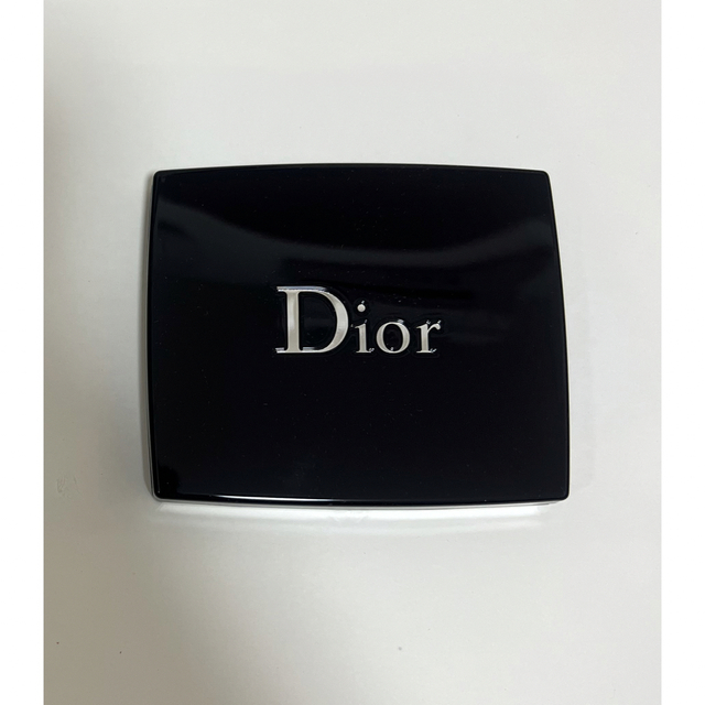 Christian Dior(クリスチャンディオール)の※nikoniko様専用Dior サンク クルール クチュールプラムチュール コスメ/美容のベースメイク/化粧品(アイシャドウ)の商品写真