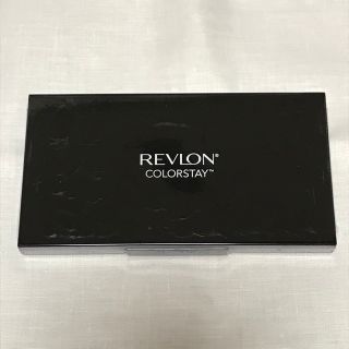 レブロン(REVLON)のレブロン カラーステイ パウダー ファンデーション コンパクト ケース(ボトル・ケース・携帯小物)