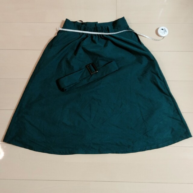 HONEYS(ハニーズ)のMサイズ　GRACIER　ハニーズ　スカート レディースのスカート(ひざ丈スカート)の商品写真