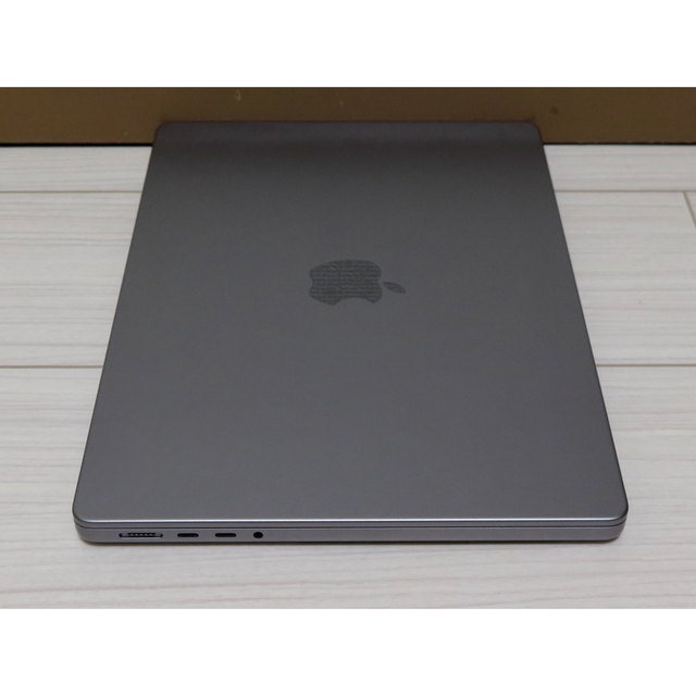 Mac (Apple)(マック)のM1Max メモリ64GB SSD4TB MacBookPro 14インチ スマホ/家電/カメラのPC/タブレット(ノートPC)の商品写真