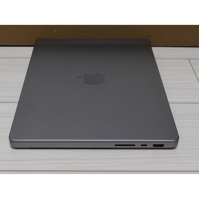 Mac (Apple)(マック)のM1Max メモリ64GB SSD4TB MacBookPro 14インチ スマホ/家電/カメラのPC/タブレット(ノートPC)の商品写真