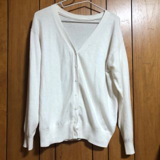 ジーユー(GU)のGU トップス　カーディガン　薄着　春服　ホワイト　白　女子高生　Lサイズ(カーディガン)