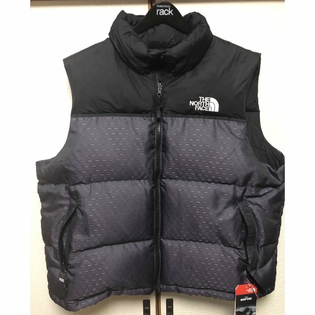 掘り出し物を検索。 【希少】THE NORTH FACE CMYK NUPTSE VEST