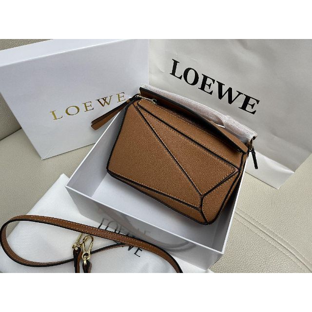 週末値下げ【未使用】LOEWE ミニバッグ