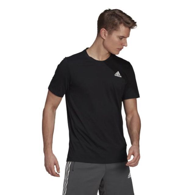 adidas(アディダス)の【新品タグ付き】アディダス★吸汗速乾 半袖Ｔシャツ★4,389円の品【黒XO】 メンズのトップス(Tシャツ/カットソー(半袖/袖なし))の商品写真