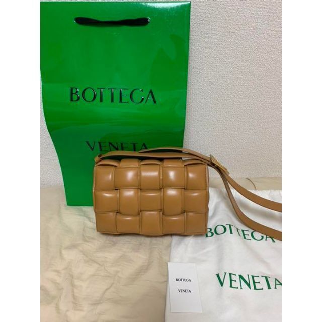 Bottega Veneta - 【BOTTEGA VENETA】ボッテガヴェネタ/パデットカセット/キャメル