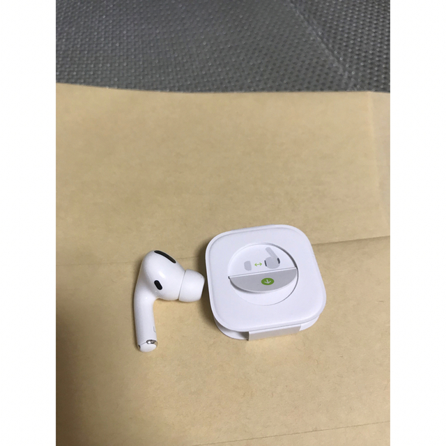 Air pods Pro MWP22J/A (左耳A2084） 2