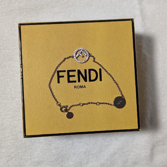 超可爱の FENDI 未使用 フェンディ エフイズ ブレスレット