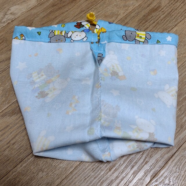 こぐまちゃん　入園　入学　お着替え　着替え　体操服　袋　巾着　きんちゃく　黄紐 キッズ/ベビー/マタニティのこども用バッグ(体操着入れ)の商品写真