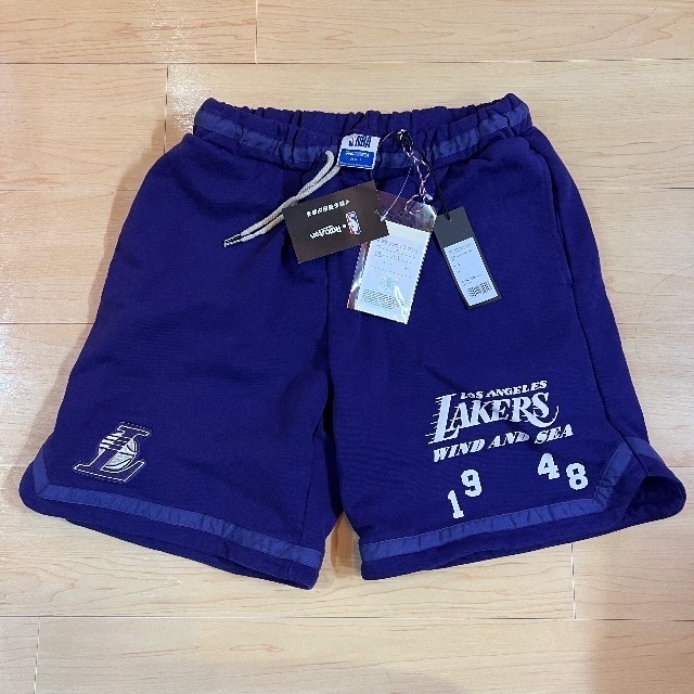 WIND AND SEA(ウィンダンシー)のNBA WINDANDSEA Sweat Shorts LAL M メンズのパンツ(ショートパンツ)の商品写真