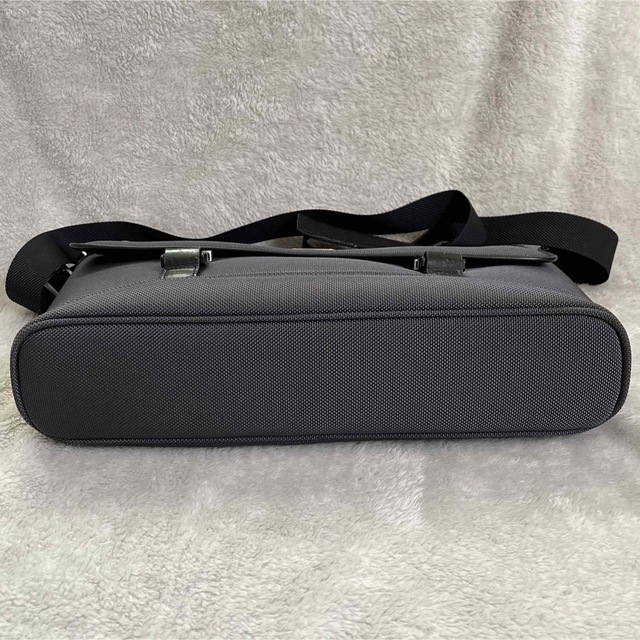【中古・極美品】Burberrys バーバリーズ ショルダーバッグ キャンバス - 3