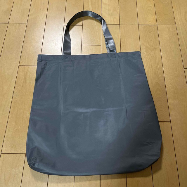 agnes b.(アニエスベー)のアニエスベー　ポケッタブルエコバッグ　グレー レディースのバッグ(エコバッグ)の商品写真