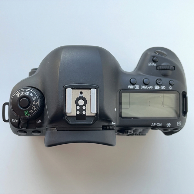 Canon キャノン 一眼レフカメラ EOS 5Dmark4 ボディ+バッテリー Canon キャノン 一眼レフカメラ EOS 5Dmark4 ボディ+バッテリー