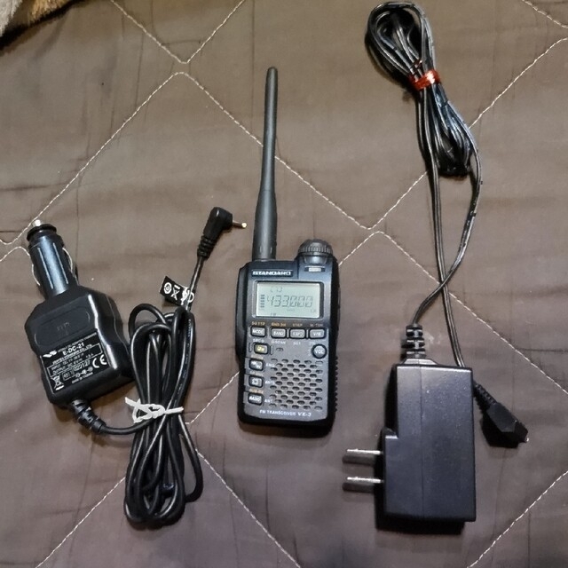 美品!! YAESU/八重洲/ヤエス STANDARD/スタンダード 144/430MHz FMトランシーバー VX-3 ハンディアマチュア無線機 