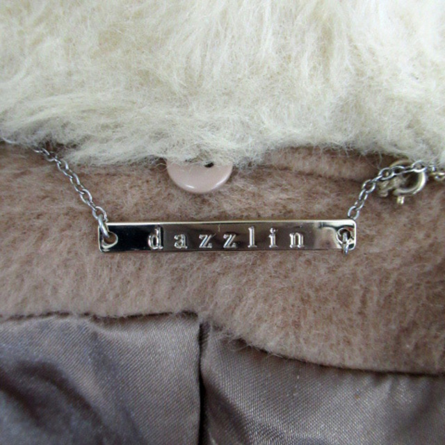 dazzlin(ダズリン)のダズリン dazzlin ステンカラーコート フェイクファー S ベージュ レディースのジャケット/アウター(その他)の商品写真