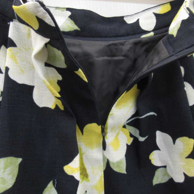 Rope' Picnic(ロペピクニック)のロペピクニック フレアスカート ギャザースカート ミモレ丈 花柄 36 紺 レディースのスカート(ひざ丈スカート)の商品写真