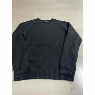 ユニクロ(UNIQLO)のユニクロ　UNIQLO 黒　セーター　S ウール　wool(ニット/セーター)